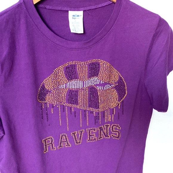 Hip Jeans Baltimore Ravens Purple Short Sleeve Tee with jeweled lips, Size 2XL - Picture 2 of 8